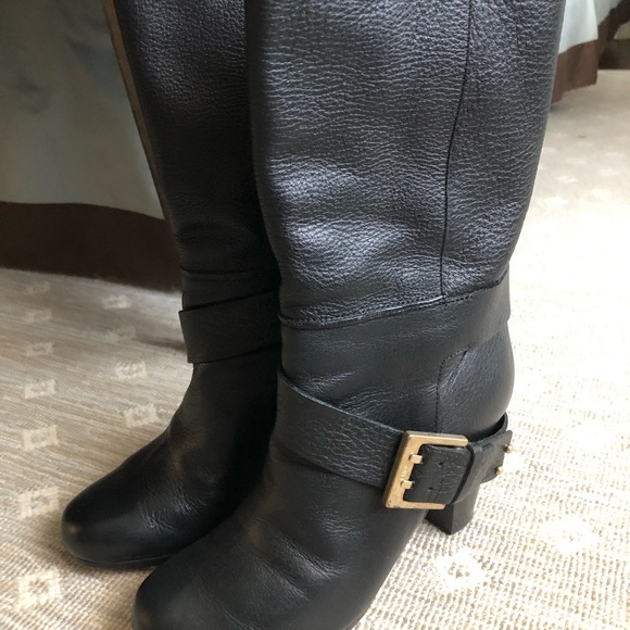 Chloe Prince Mid calf boot. Pull on. Worn a few times. In excellent condition. - Picture 7 of 11